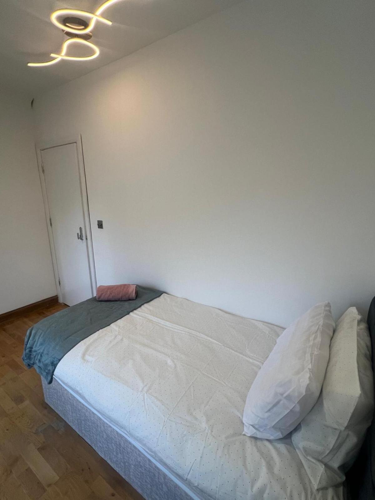 Good Priced Single Rooms In Northolt Экстерьер фото