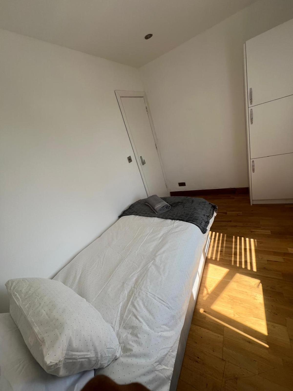 Good Priced Single Rooms In Northolt Экстерьер фото